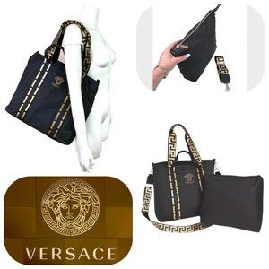 Auc NWT Versace Tote Bag w removable zipper pouch